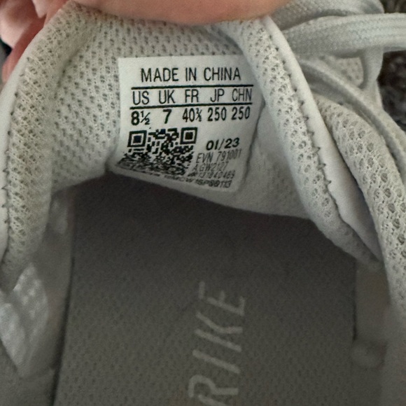 adidas Women's Ventilated Golf Shoes 8.5 - Picture 4 of 8